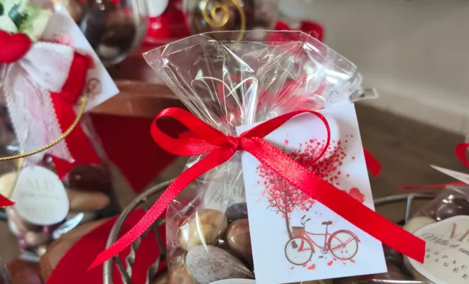 Réalisation de paquets de dragées sur le thème de la Saint-Valentin au Tampon, Le Tampon, Mille et Une Déco